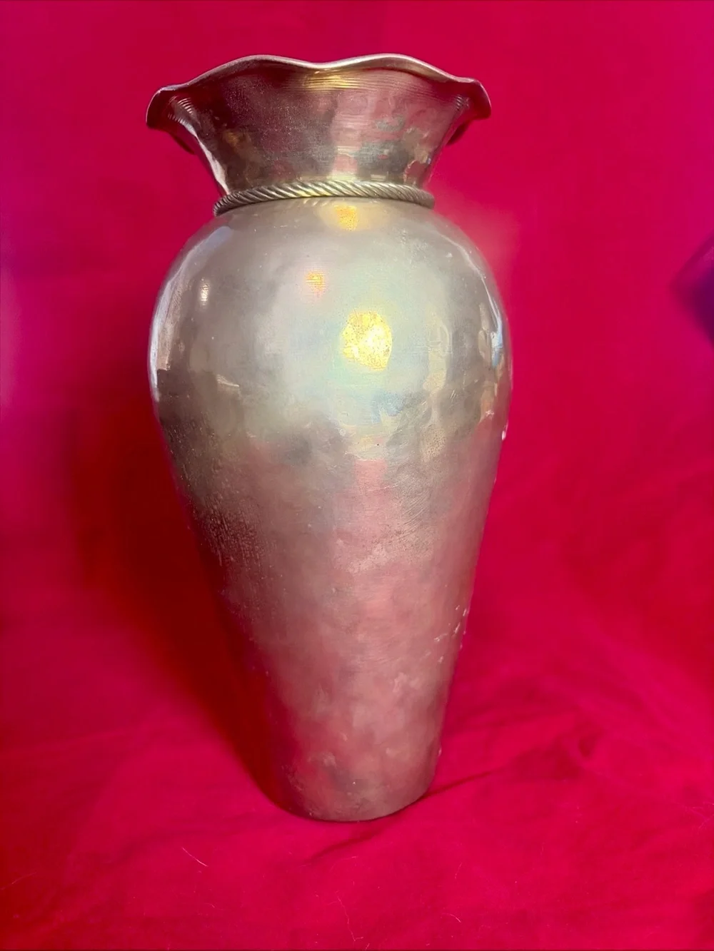 VTG Hammered Brass Vase Rope Twist Accent Wavy Rim Handmade 9